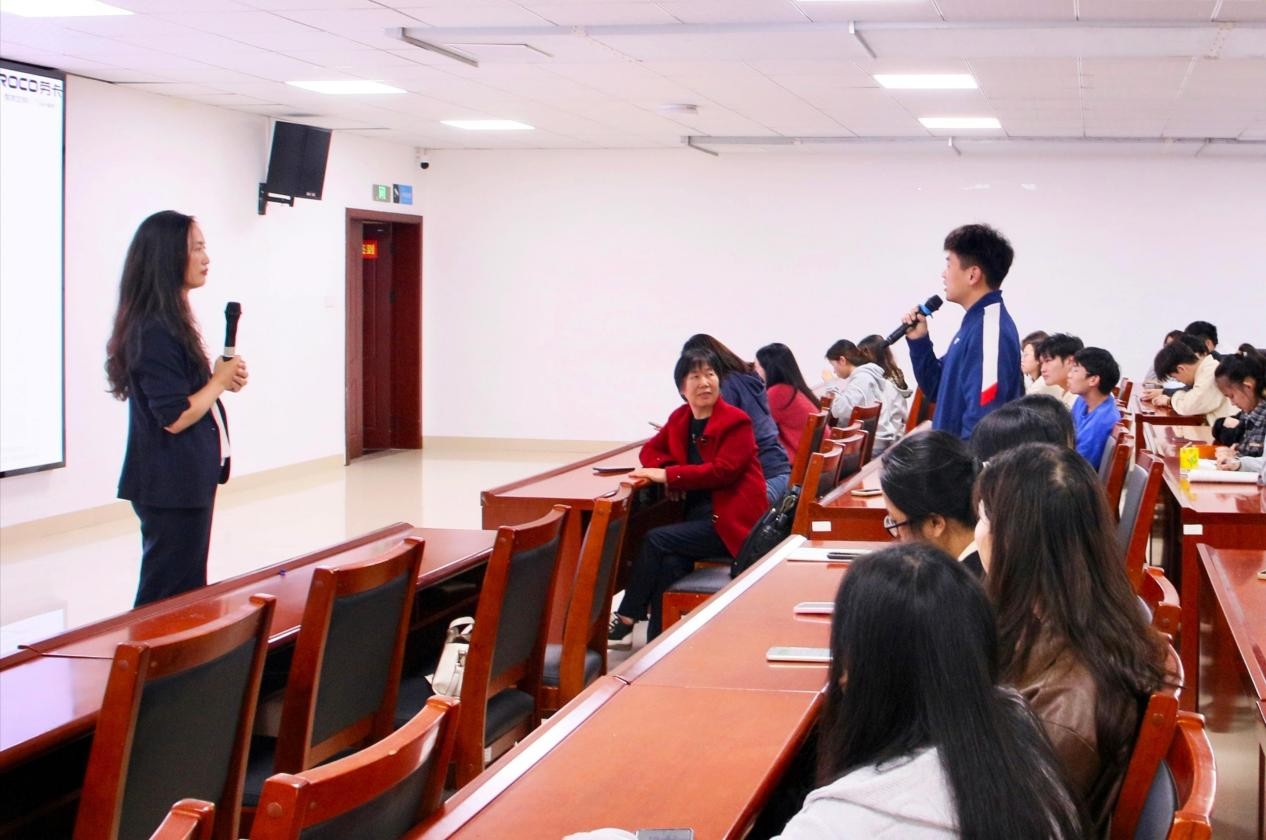 de2fca1852c9440e9b42335de9041f75.jpg de2fca1852c9440e9b42335de9041f75.jpg